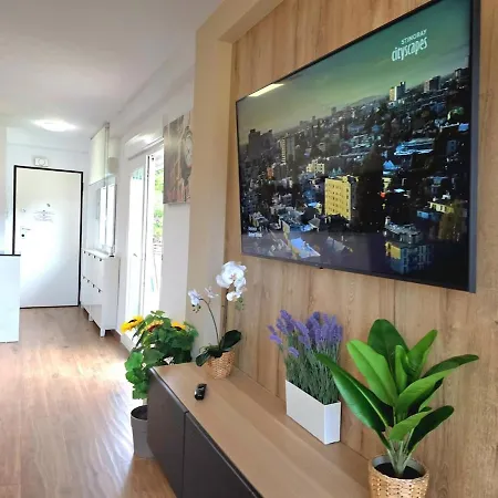 Infinity Spacious 2 Bedroom, 2 Bathroom By Namaste Elite Daire