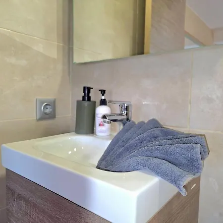 Infinity Spacious 2 Bedroom, 2 Bathroom By Namaste Elite Daire *