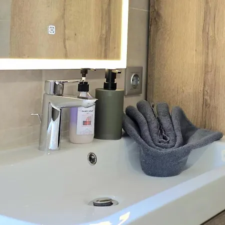 Daire Infinity Spacious 2 Bedroom, 2 Bathroom By Namaste Elite Torremolinos