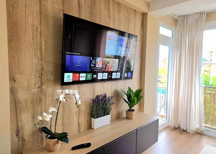 Infinity Spacious 2 Bedroom, 2 Bathroom By Namaste Elite شقة توريمولينوس