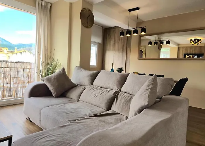 Infinity Spacious 2 Bedroom, 2 Bathroom By Namaste Elite توريمولينوس