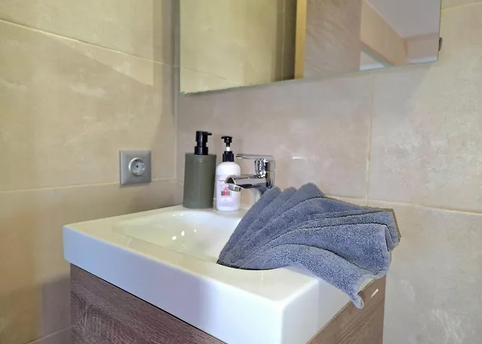 Infinity Spacious 2 Bedroom, 2 Bathroom By Namaste Elite شقة *