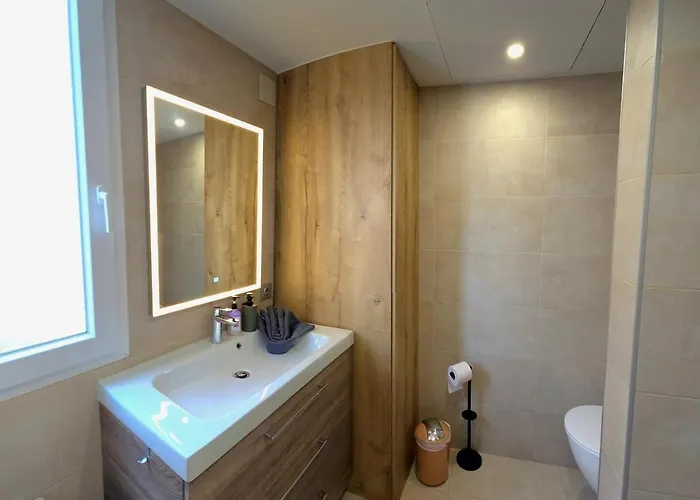 Infinity Spacious 2 Bedroom, 2 Bathroom By Namaste Elite شقة